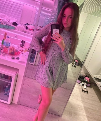 Сексуальная кошечка приглашает в гости состоятельного джентльмена для ярких встреч и интимного времяпровождения. Я готова исполнить самые загадочные желания и подарить незабываемый опыт! Звони прямо сейчас! 2359, 23 года